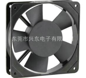 交流風(fēng)扇的應(yīng)用，解決了散熱問(wèn)題